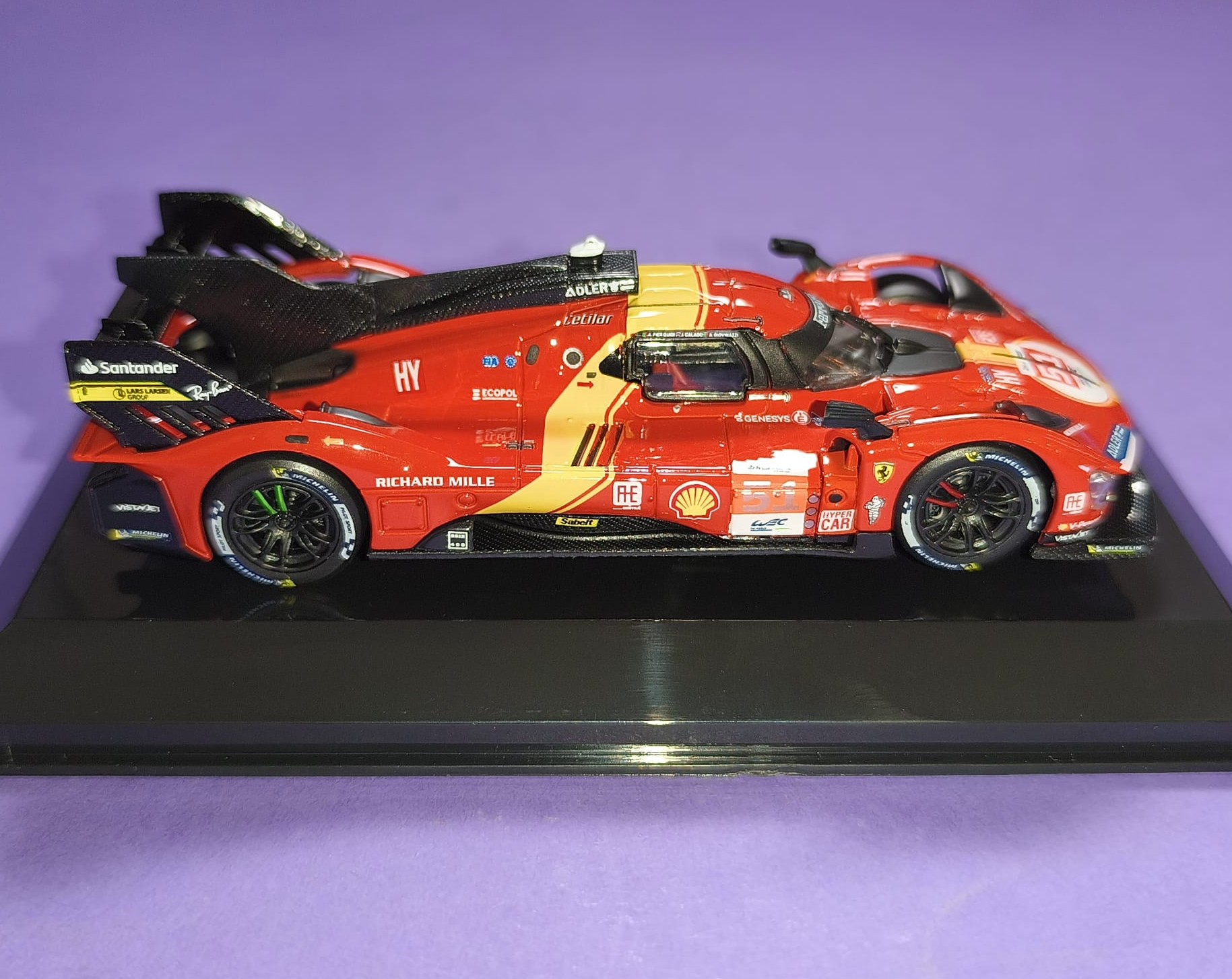 Modellauto 1:43 NEU, Ferrari 499P, Sieger 24h LeMans 2023, in Plexiglas und Kartonbox.