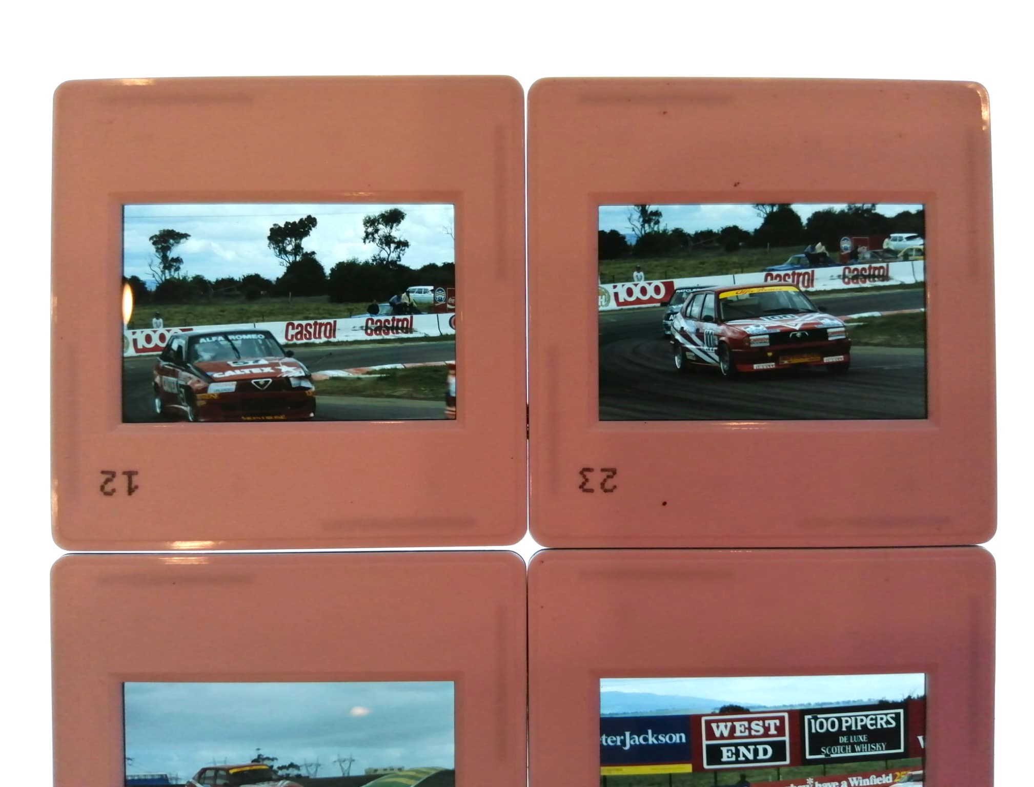 RARITÄT! 4 Stück alte Presse Foto DIAs, Daniele Toffoli, Giorgio Francia, Alfa-Romeo 33, Tourenwagen WM Australien Calder 1987, 5x5cm
