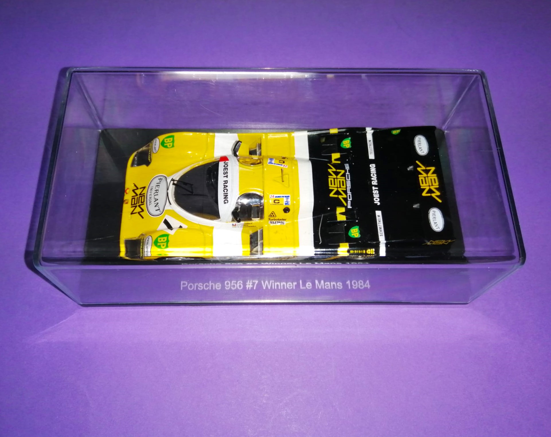 Modellauto 1:43 NEU, Porsche 956, Klaus Ludwig, Henri Pescarolo, Sieger 24h LeMans 1984, In Plexiglasbox.