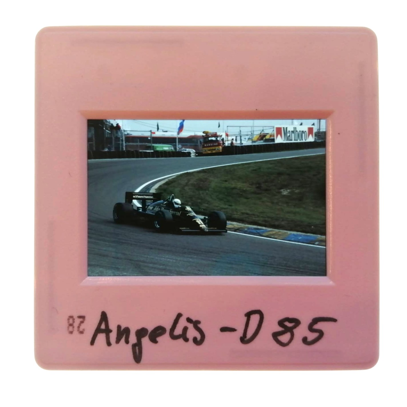 altes Presse Foto DIA, Elio de Angelis, John Player Lotus, Formel 1 Grand Prix Deutschland Nürburgring 1985, 5x5cm