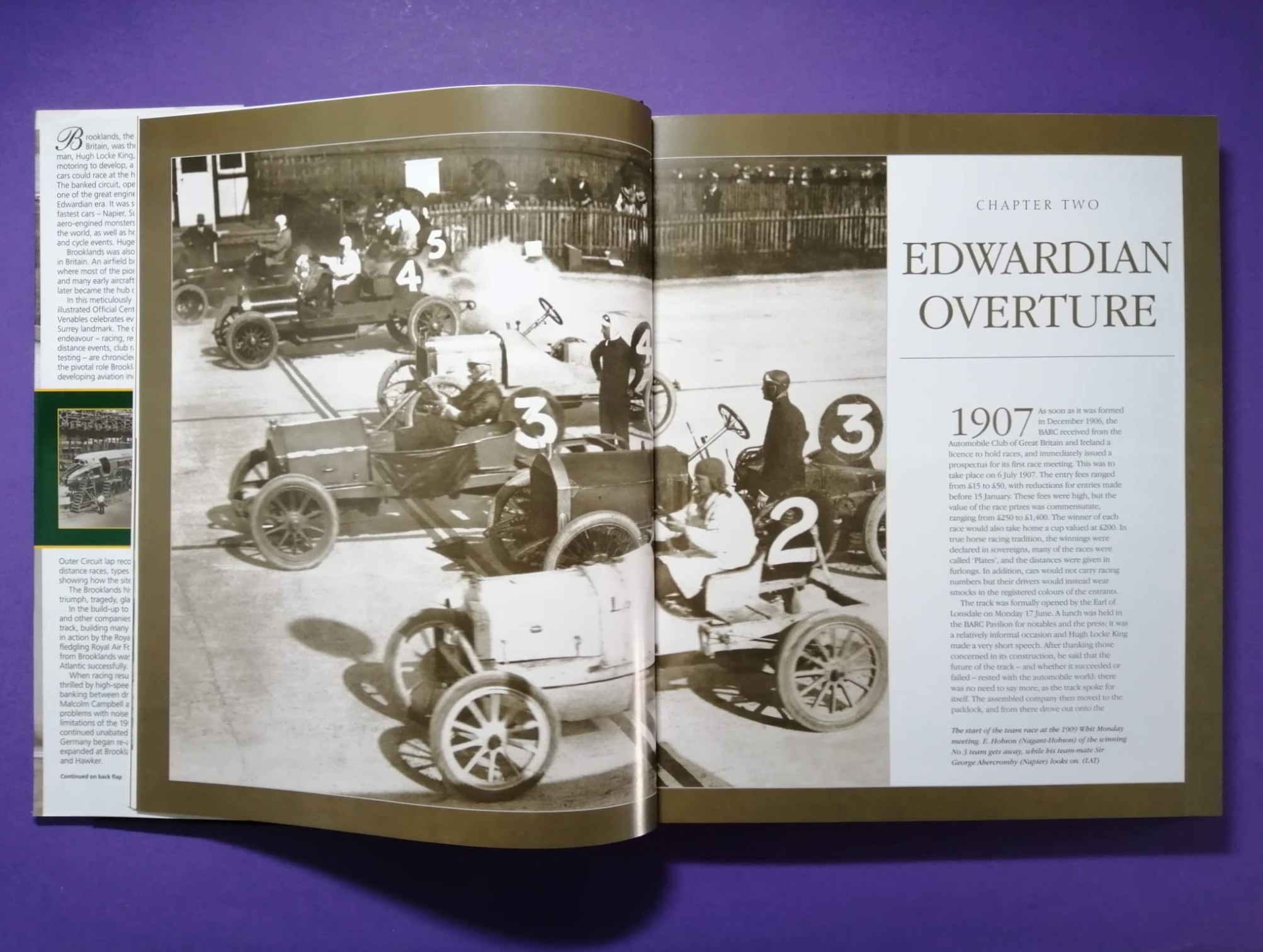 Buch, Brooklands, The Offizial Centenary History, Rennstrecke, Rennsport, Flugplatz, Flugzeuge, Englisch!