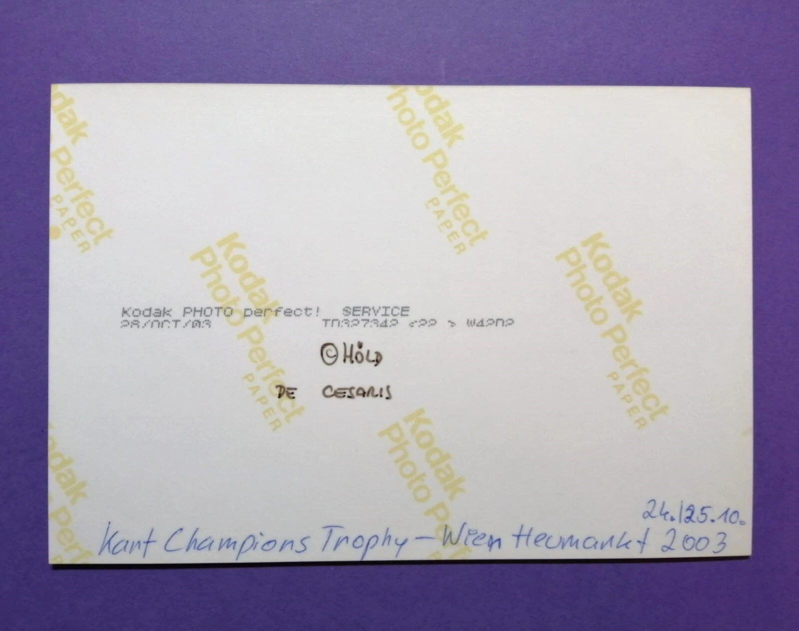 Original Autogramm, Andrea de Cesaris †, Kart Trophy Wien 2002, Formel 1 Grand Prix Fahrer, Foto 10x15cm 