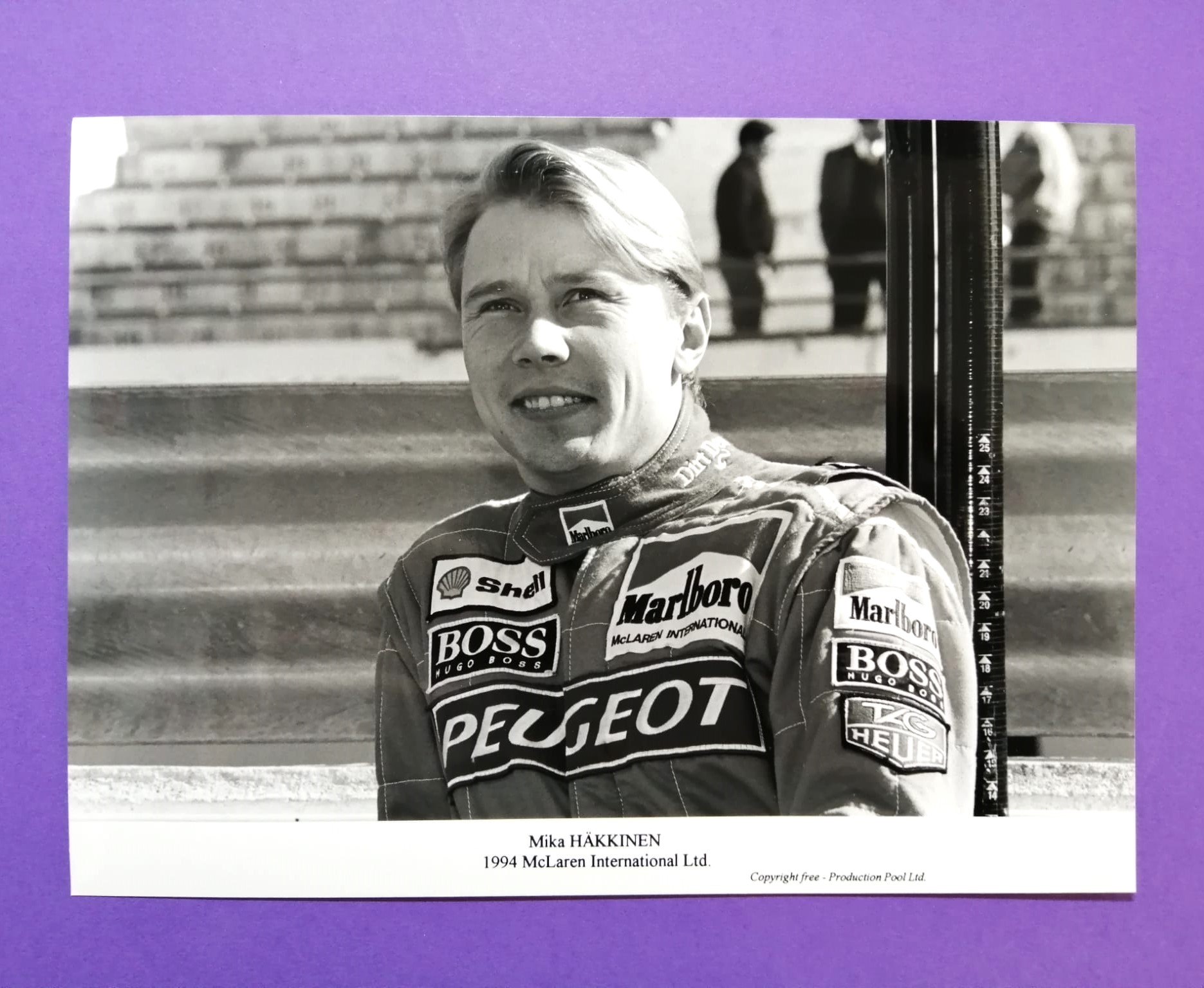 altes Marlboro Pressefoto, Mika Häkkinen, McLaren Peugeot, Formel 1 Grand Prix 1994, 15x21cm
