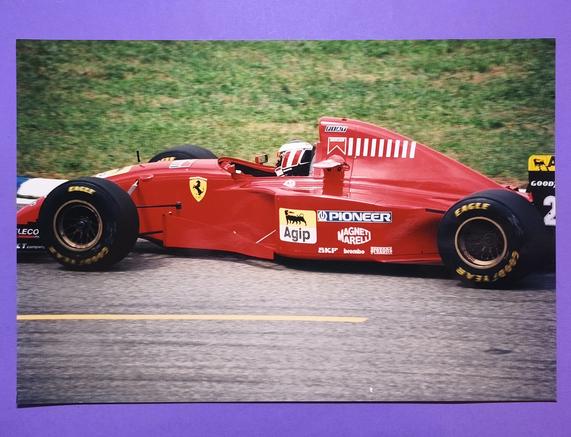 altes Pressefoto 20x30cm, Gerhard Berger, Ferrari, Formel 1 Grand Prix Deutschland Hockenheimring 1995