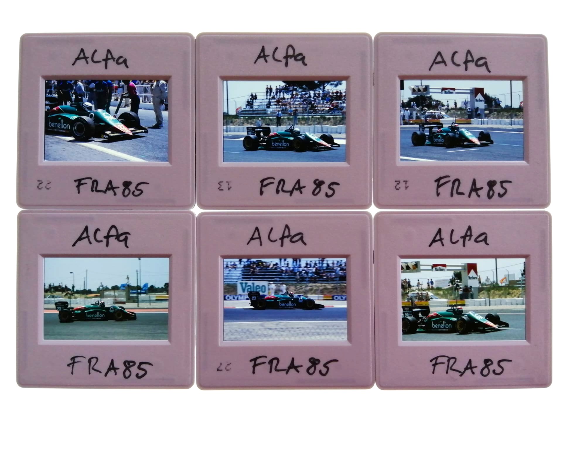 6 Stück alte Presse Foto DIAs, Alfa-Romeo, Eddie Cheever, Riccardo Patrese, Formel 1 Grand Prix Frankreich Paul Ricard Le Castellet 1985, 5x5cm