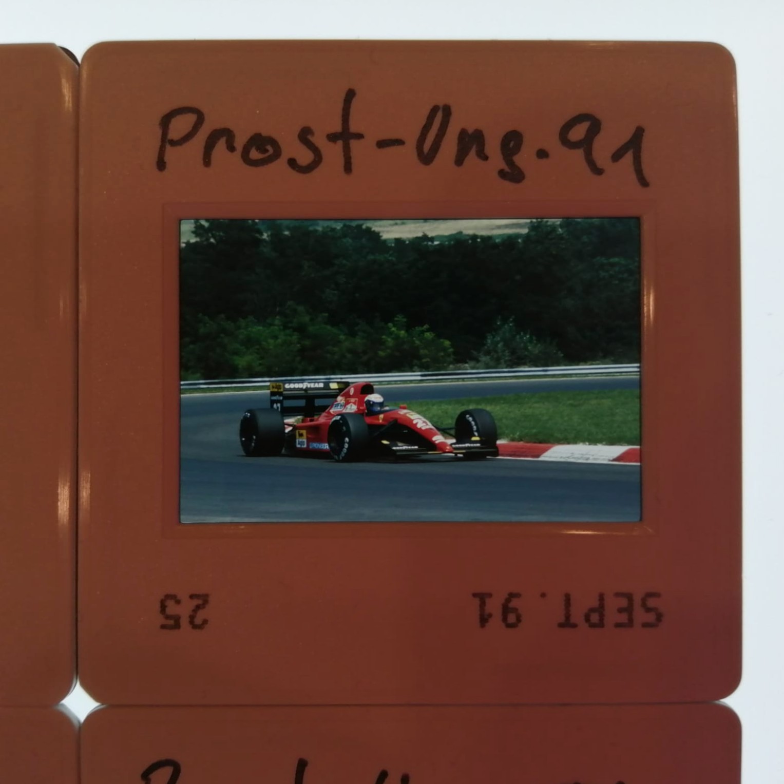 4 Stück alte Presse Foto DIAs, Alain Prost, Ferrari, Formel 1 Grand Prix Ungarn, Hockenheim 1991, 5x5cm 