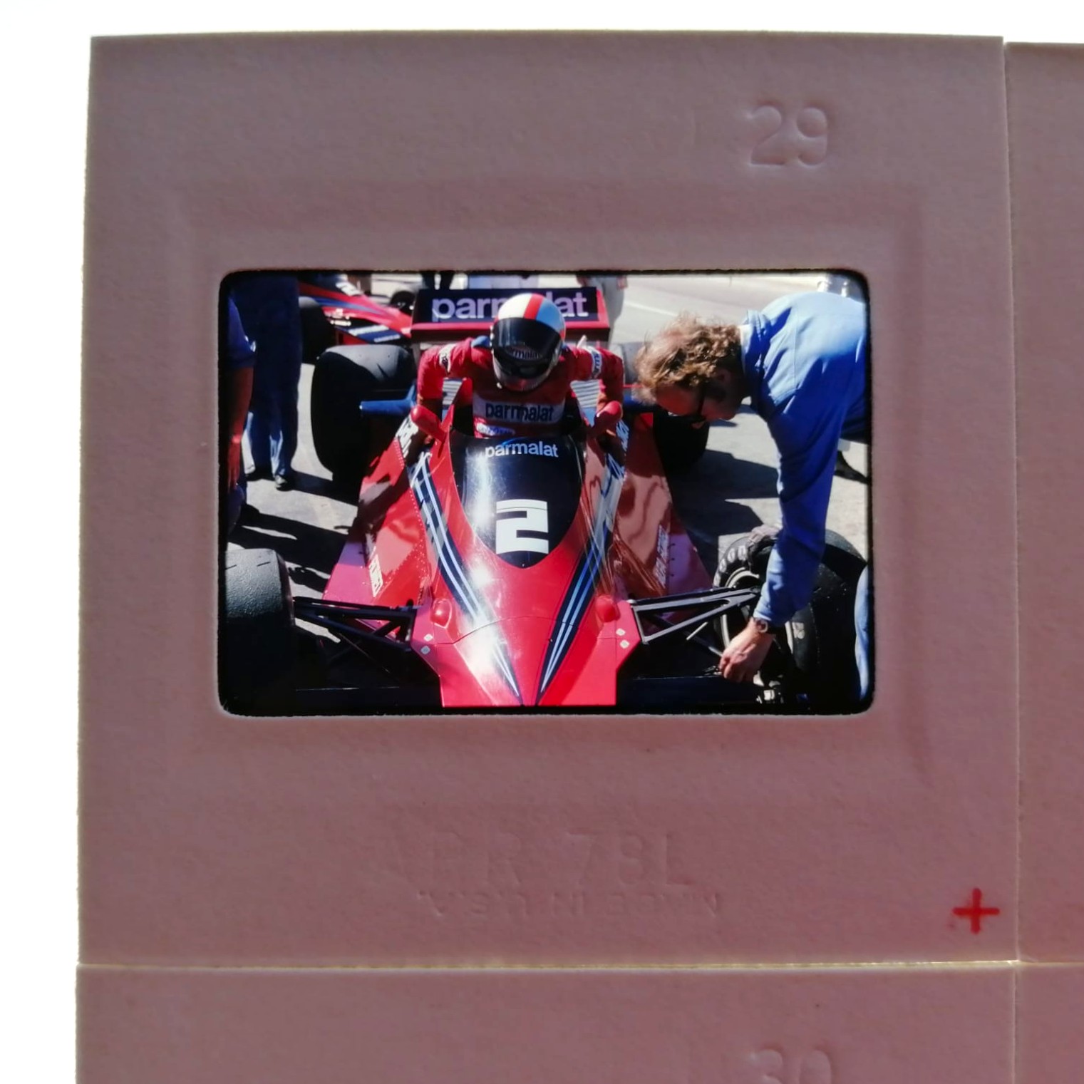 4 Stück alte Presse Foto DIAs, John Watson, Brabham Alfa-Romeo "Staubsauger", Formel 1 Grand Prix USA Long Beach 1978, 5x5cm