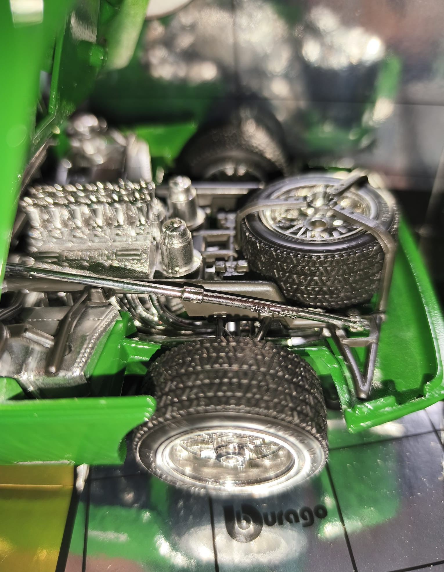 altes Modellauto 1:18, Ferrari 250 LM, grün, 1000km Rennen Nürburgring Nordschleife 1965, in Original Verpackung