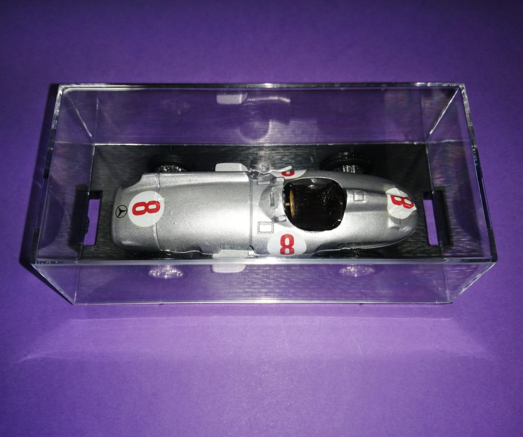 BRUMM Modellauto 1:43, Mercedes Benz W196, Formel 1 Grand Prix 1954, in Original Plexiglasbox und Kartonhülle. 