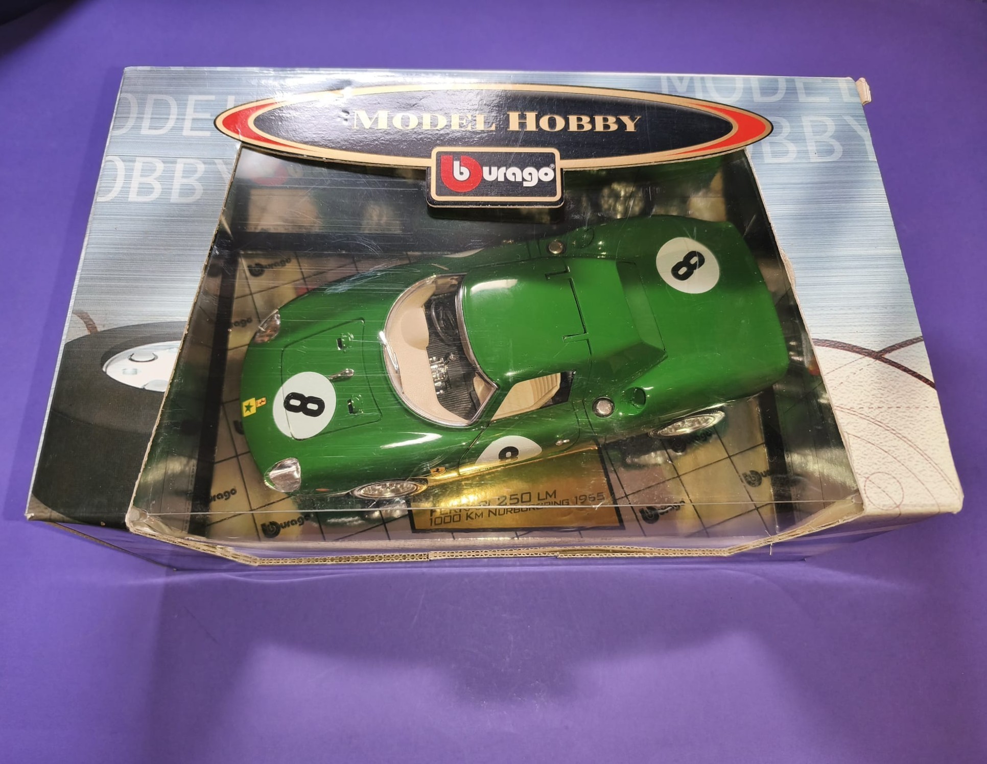 altes Modellauto 1:18, Ferrari 250 LM, grün, 1000km Rennen Nürburgring Nordschleife 1965, in Original Verpackung