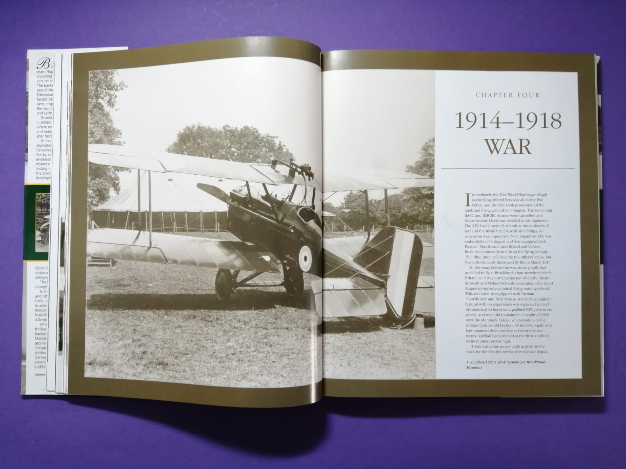 Buch, Brooklands, The Offizial Centenary History, Rennstrecke, Rennsport, Flugplatz, Flugzeuge, Englisch!