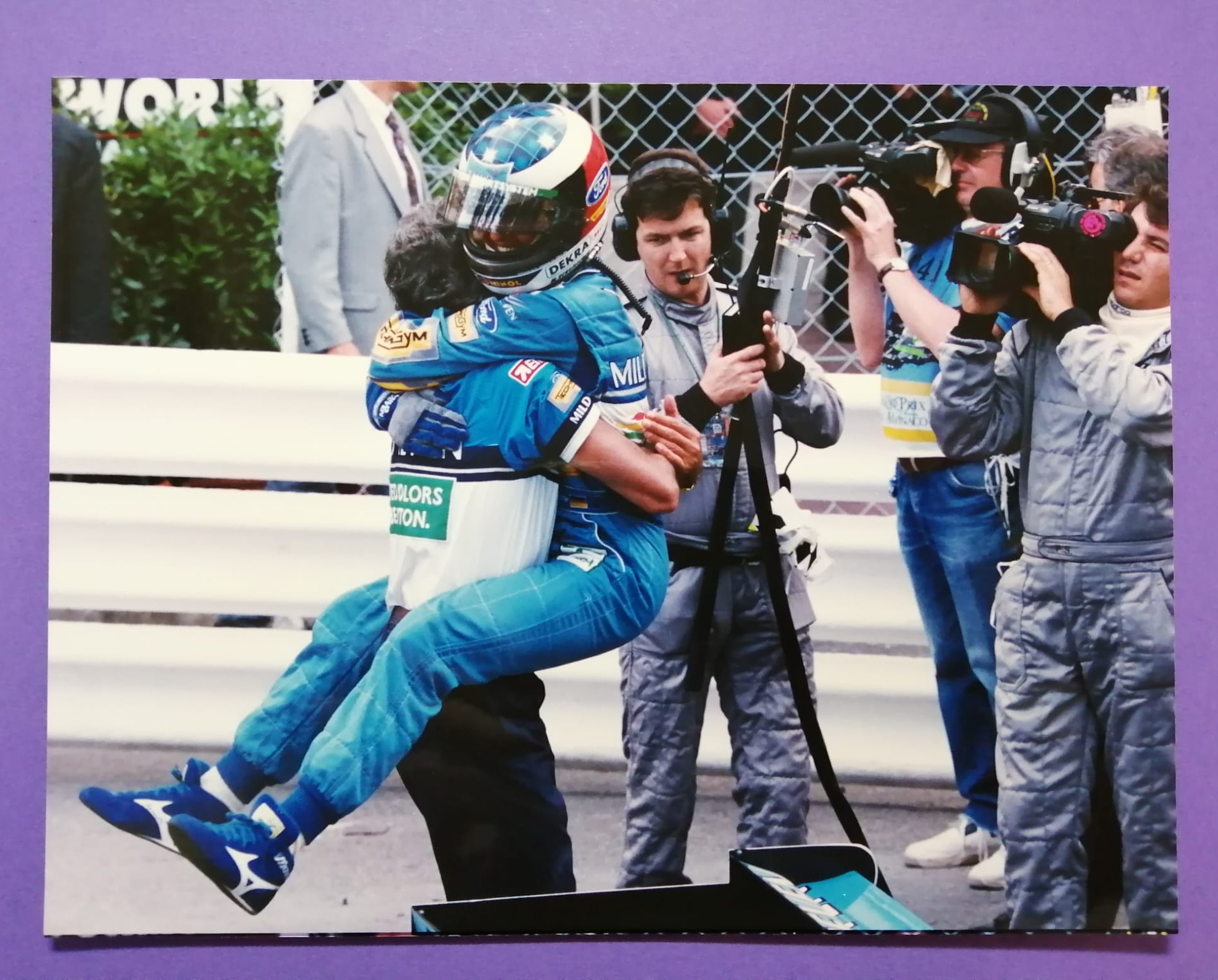 altes Pressefoto, Michael Schumacher, Benetton Renault, Sieger Formel 1 Grand Prix Monaco 1995, Flavio Briatore, 15x20cm