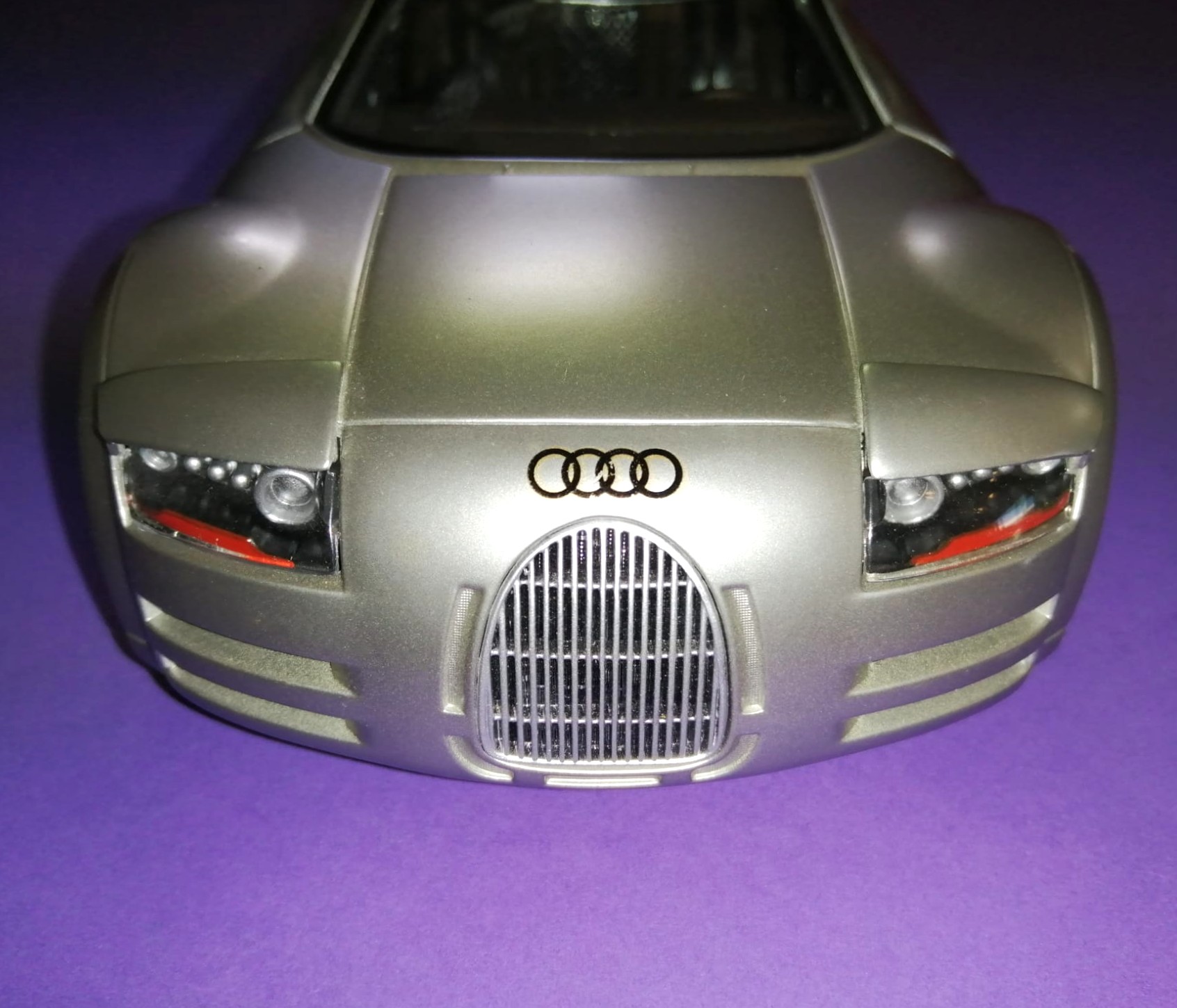 altes Modellauto 1:18, Audi Supersportwagen "Rosemeyer"