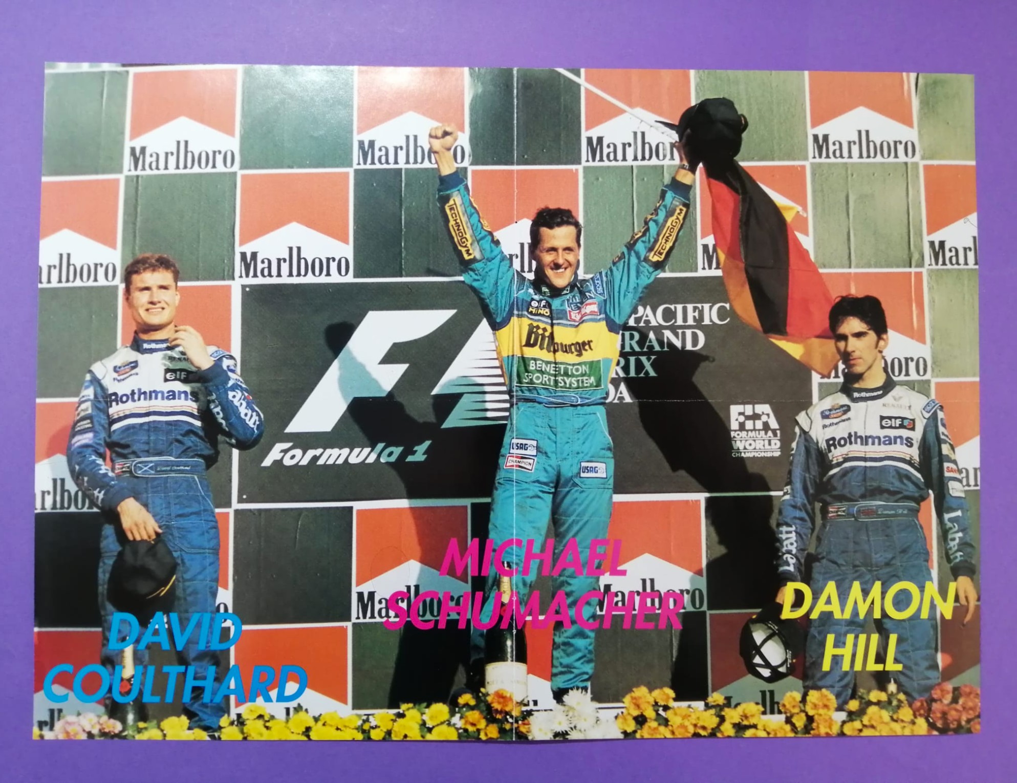 altes Doppelposter Michael Schumacher, Benetton Renault, Formel 1 Grand Prix Weltmeister 1995, 30x42cm