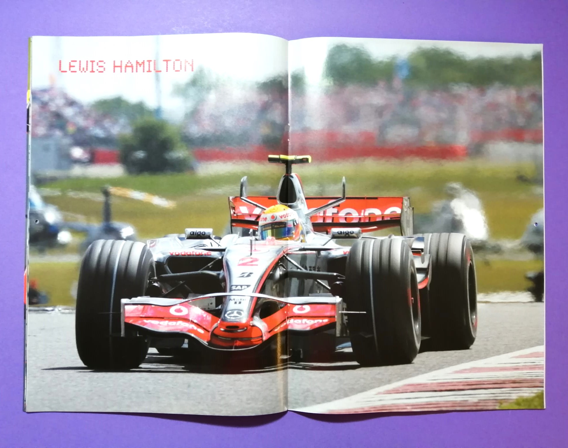 Magazin, Zeitschrift, NEU, Lewis Hamilton, Born to Win, Formel 1 Grand Prix Weltmeister, McLaren Mercedes, mit Kalender 2008, Englisch!