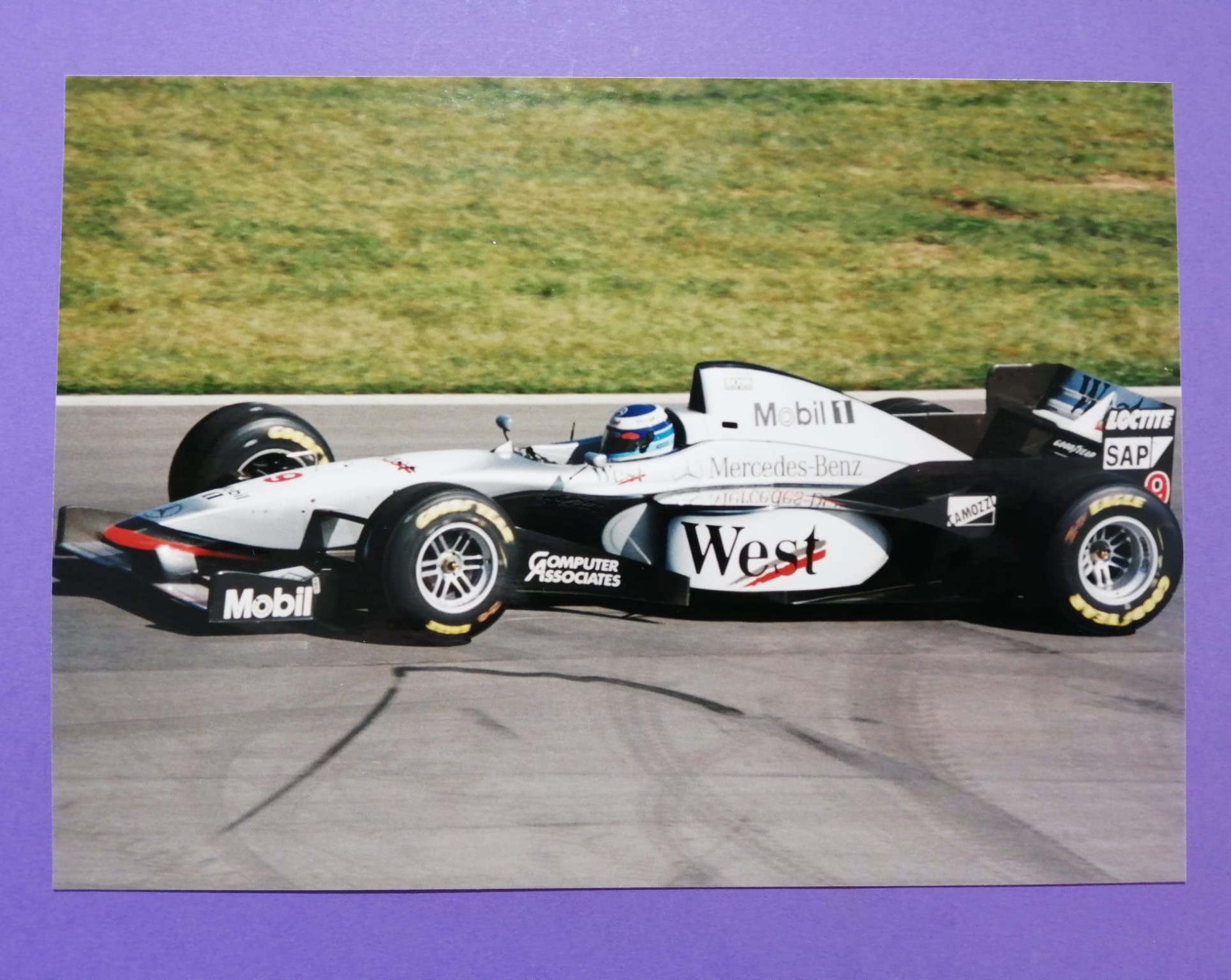 altes Pressefoto, Mika Häkkinen, McLaren Mercedes, Formel 1 Grand Prix Österreich A1-Ring 1997, 15x21cm