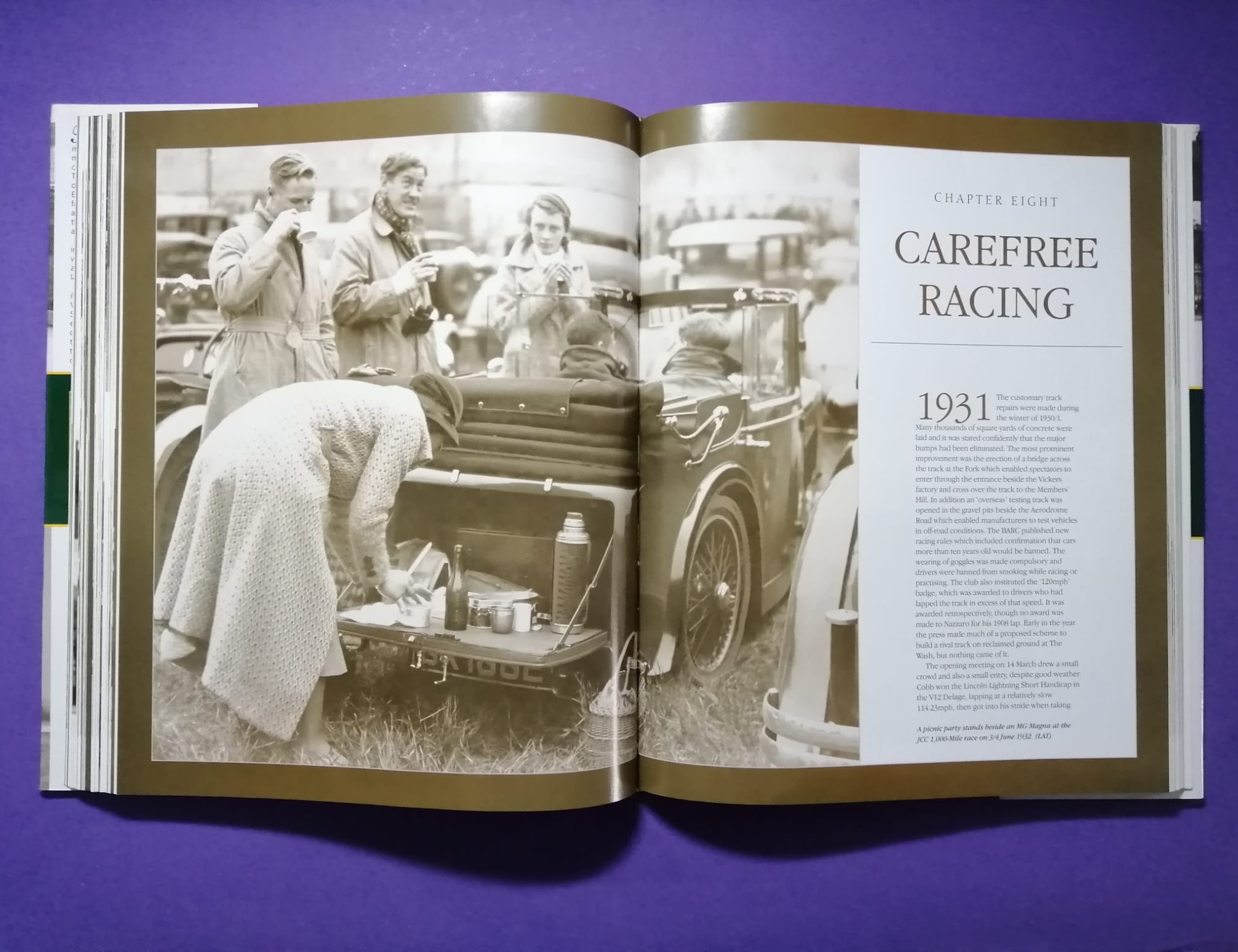 Buch, Brooklands, The Offizial Centenary History, Rennstrecke, Rennsport, Flugplatz, Flugzeuge, Englisch!