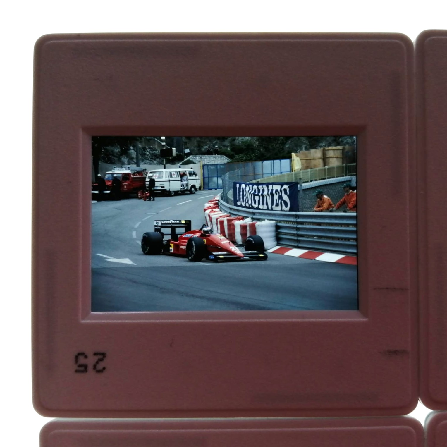6 Stück alte Presse Foto DIAs, Gerhard Berger, Ferrari, Formel 1 Grand Prix Monaco 1988, 5x5cm