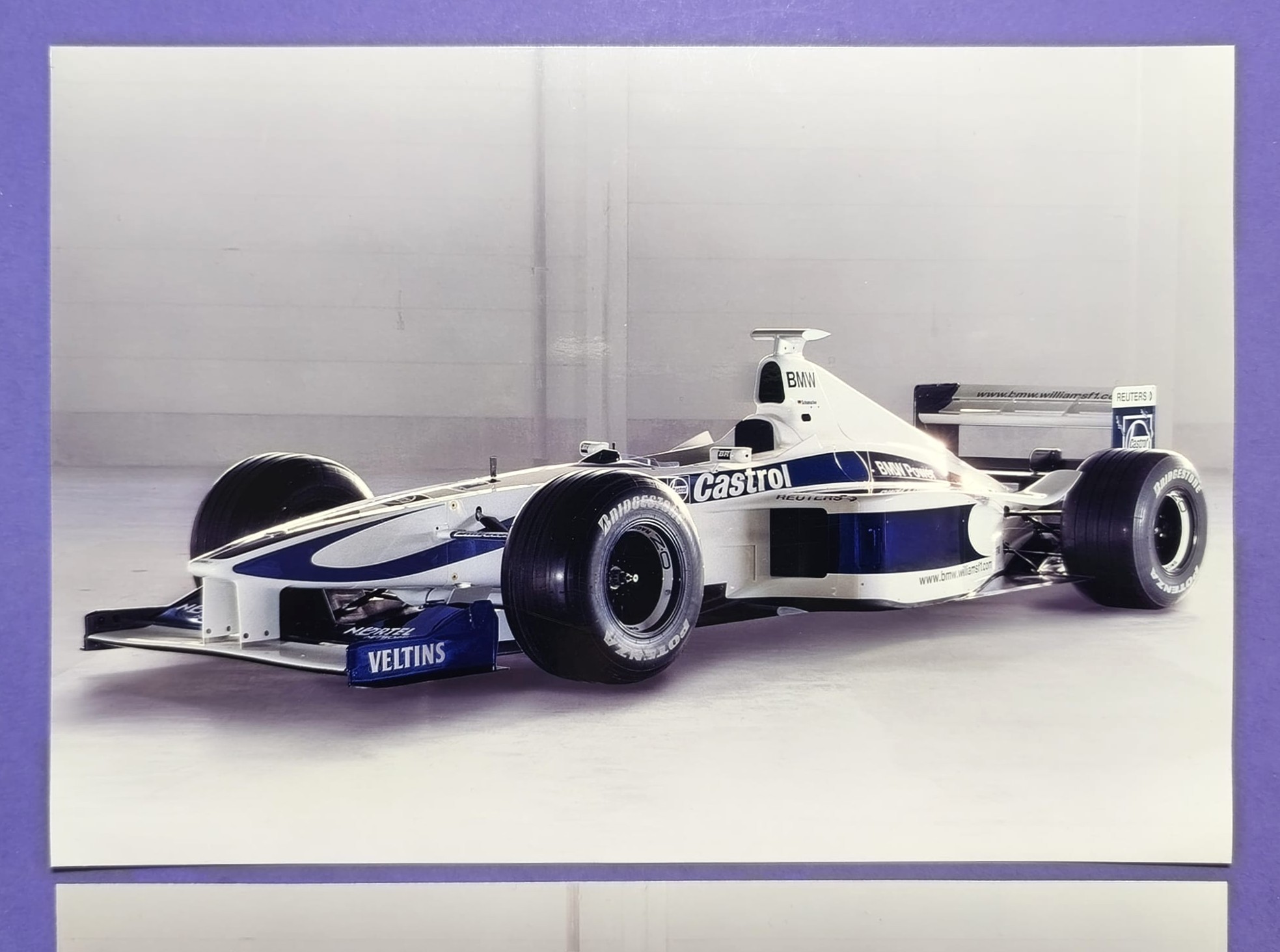 2 Stück alte Pressefotos, BMW Williams, Vorpräsentation für die Saison 2000, Formel 1 Grand Prix, 16x22cm