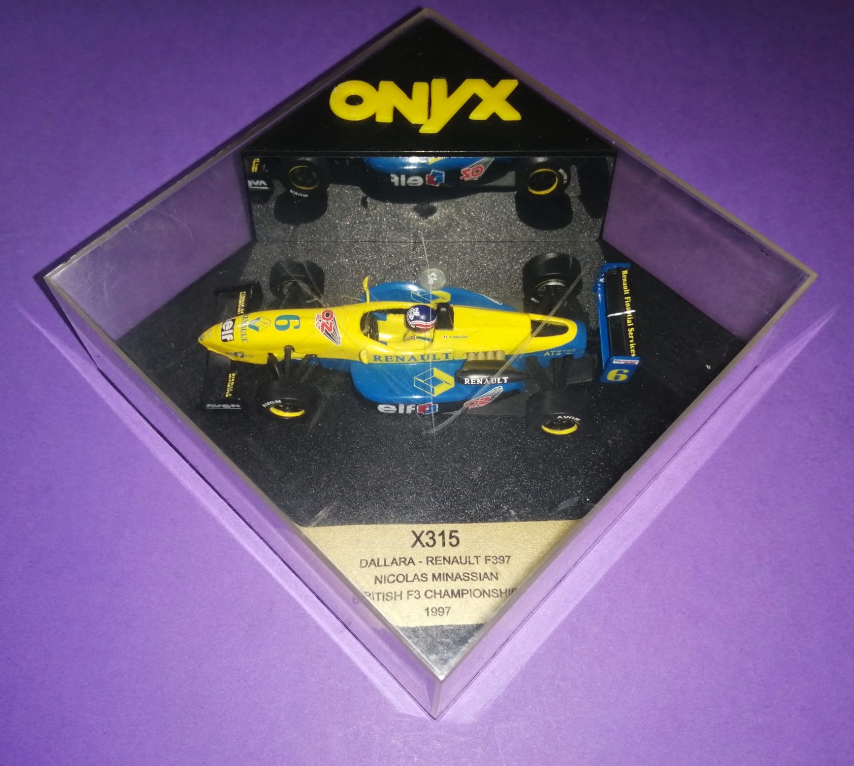 altes ONYX Modellauto 1:43, Nicolas Minassian, Dallara Renault F397, Formel 3 Groß Britanien 1997, In Original Plexiglasbox.