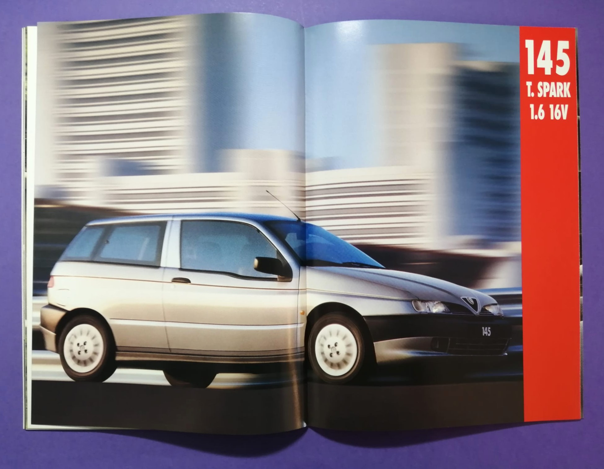 altes Original Autoprospekt, Alfa-Romeo 145, TI, Quadrifoglio,... aus dem Jahr 1997, 2 teilig