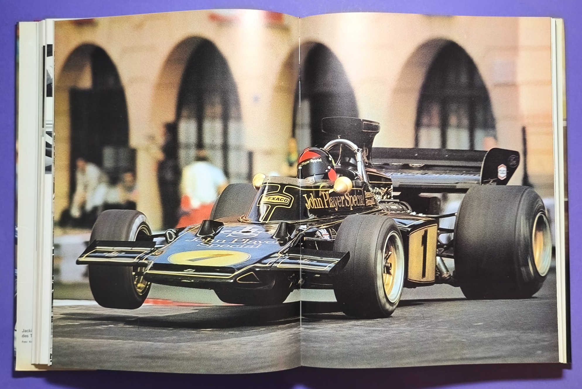 altes Buch, Auto Jahr 1973-1974, Nr. 21, Ford Capri, Fiat 124 Spider & X19, Renault Alpine 110, Matra, Porsche, .. Formel 1, 2, LeMans, Rallye, USA.. Cevert, Stewart, Peterson, Lauda.. Lotus,..