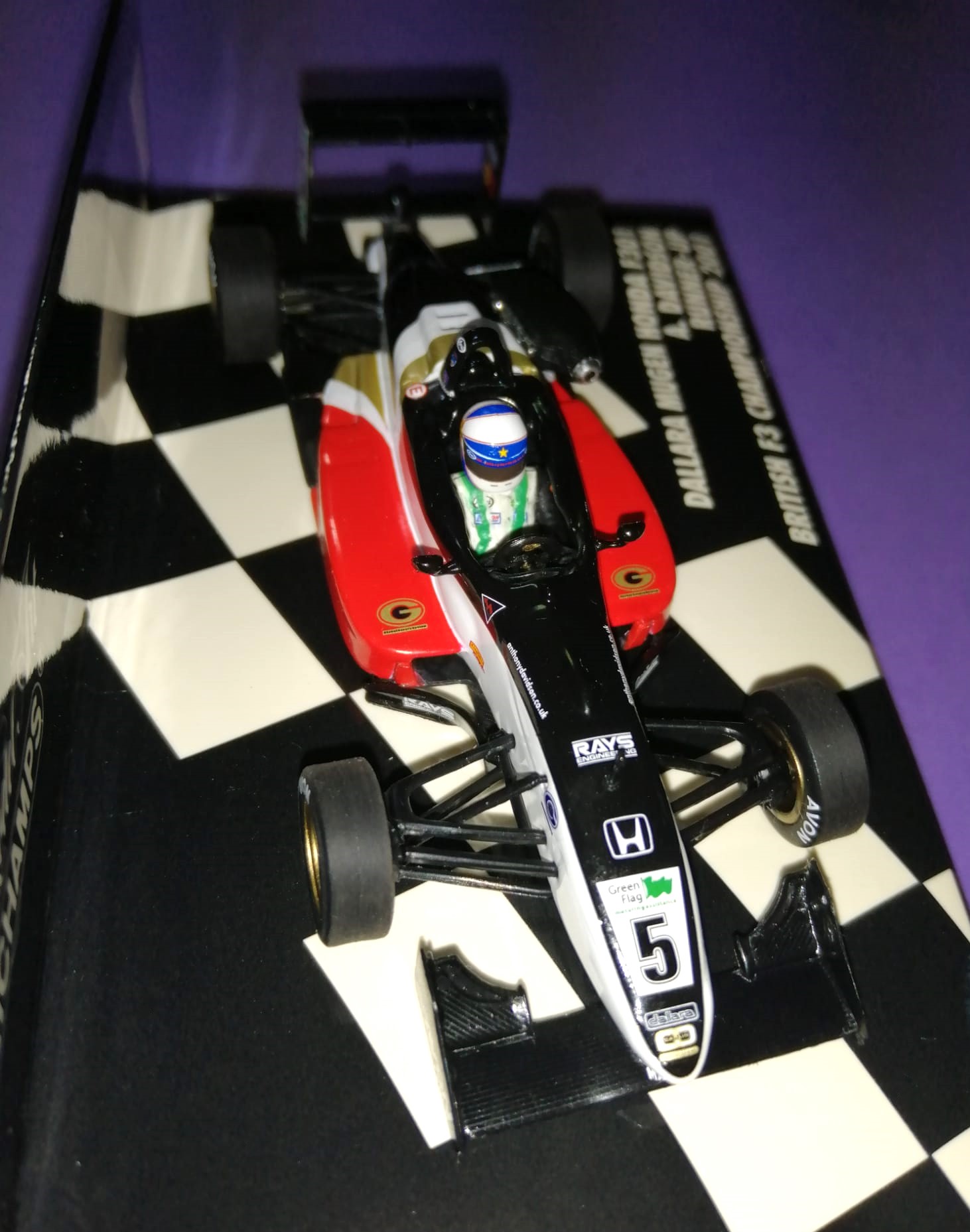 altes MINICHAMPS Modellauto 1:43, Anthony Davidson, Dallara Mugen Honda F301, Britisher Formel 3 Meister 2001, In Original Plexiglasbox.