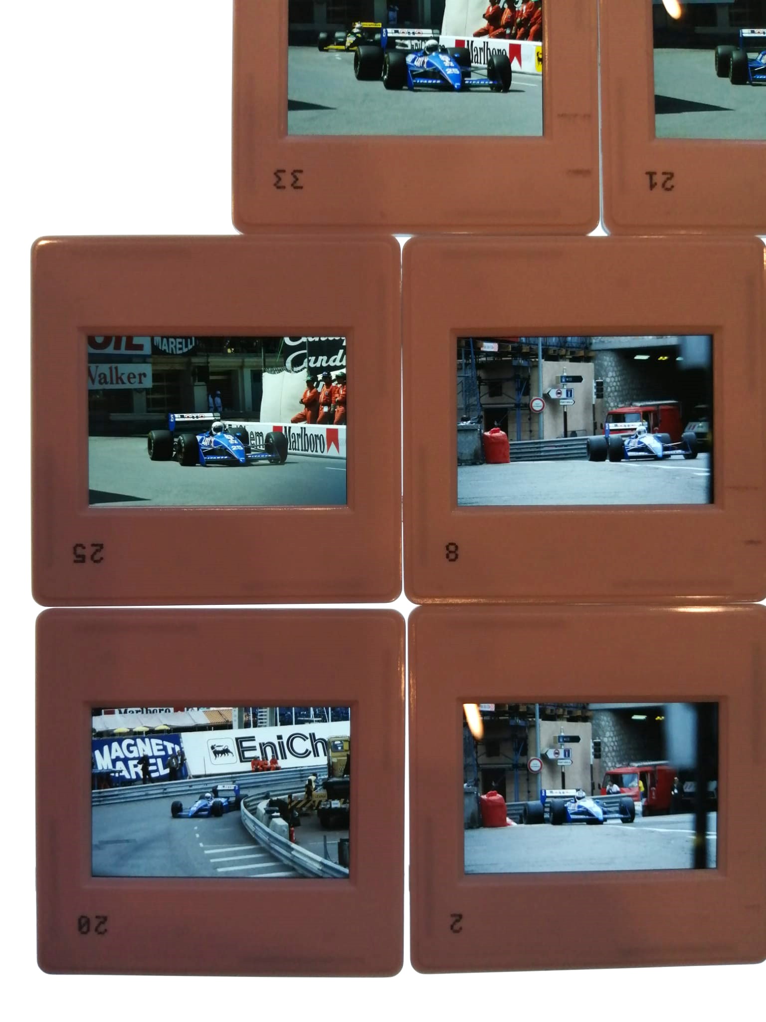 8 Stück alte Presse Foto DIAs, Rene Arnoux, Stefan Johansson, Ligier Judd, Formel 1 Grand Prix Monaco 1988, 5x5cm