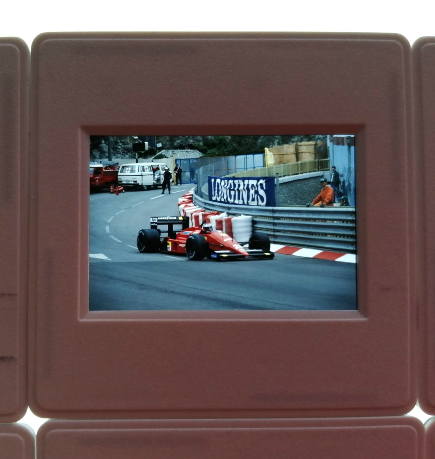 6 Stück alte Presse Foto DIAs, Gerhard Berger, Ferrari, Formel 1 Grand Prix Monaco 1988, 5x5cm