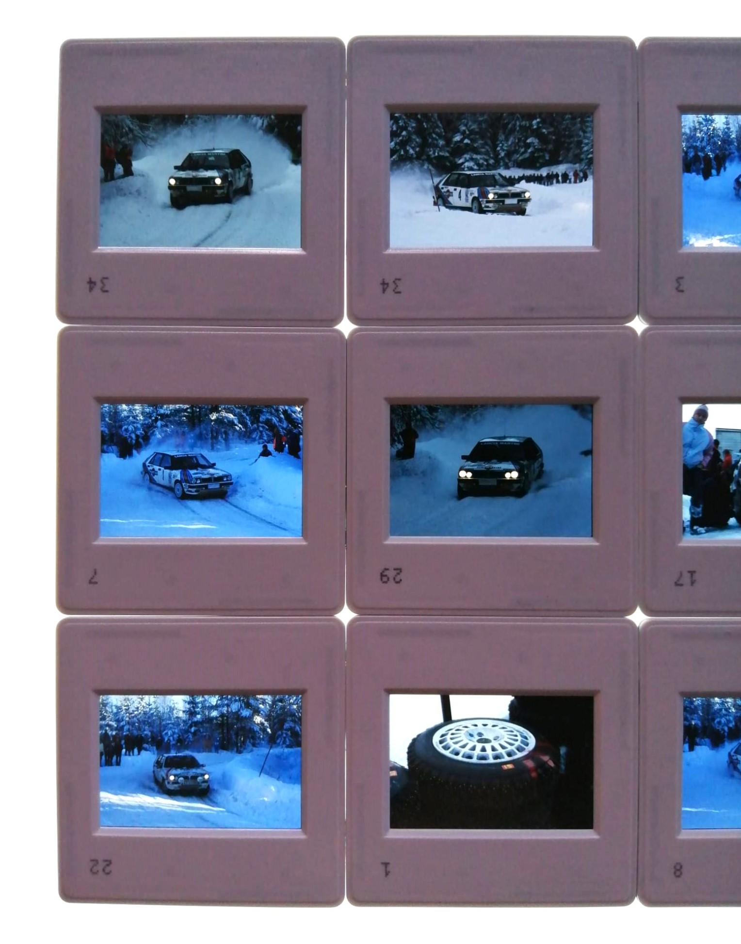 12 Stück alte Presse Foto DIAs, Martini Lancia Delta HF 4WD, Juha Kankkunen, Mikael Ericsson, Markku Alén, Rallye WM Schweden 1987, 5x5cm