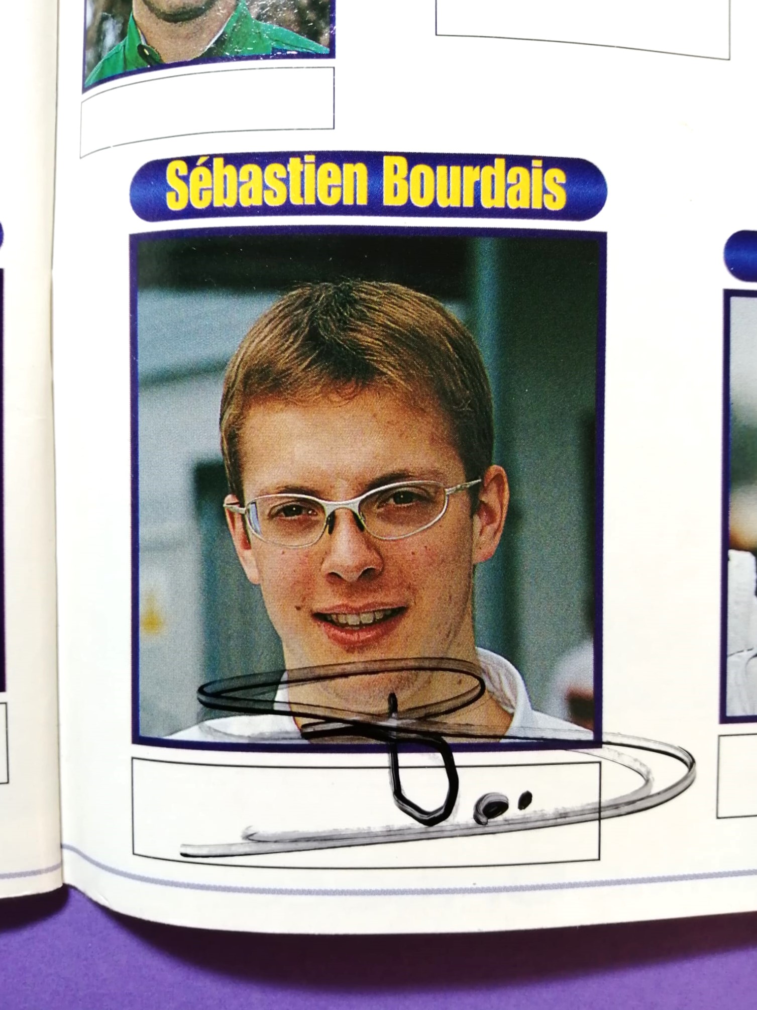 8 Original Autogramme in Offiziellen 24 LeMans Rennprogramm 2001, Audi, Bentley, Porsche,..