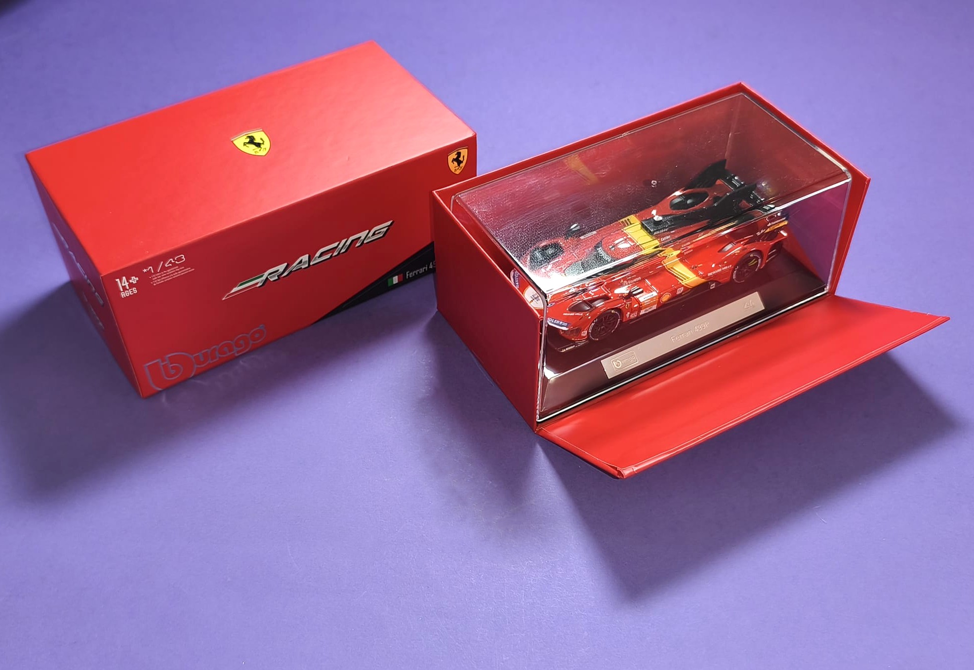Modellauto 1:43 NEU, Ferrari 499P, Sieger 24h LeMans 2023, in Plexiglas und Kartonbox.