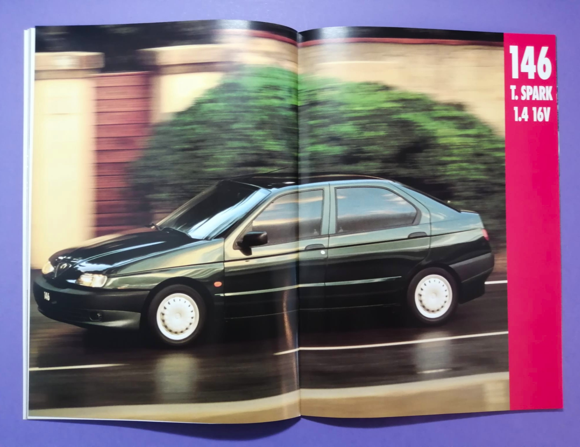 altes Original Autoprospekt, Alfa-Romeo 146, TI,... aus dem Jahr 1998, 4 teilig